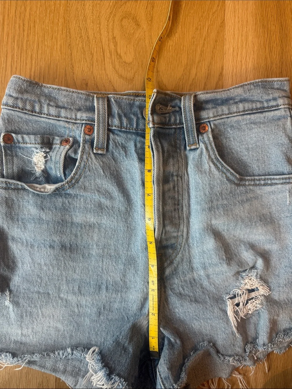 Levi's Ribcage Shorts in light denim wash